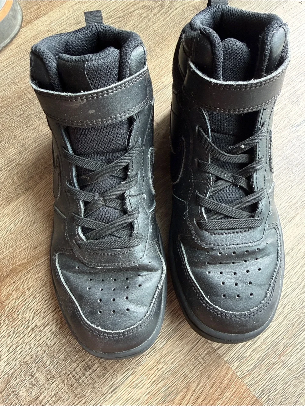 Nike black high top boys sneakers